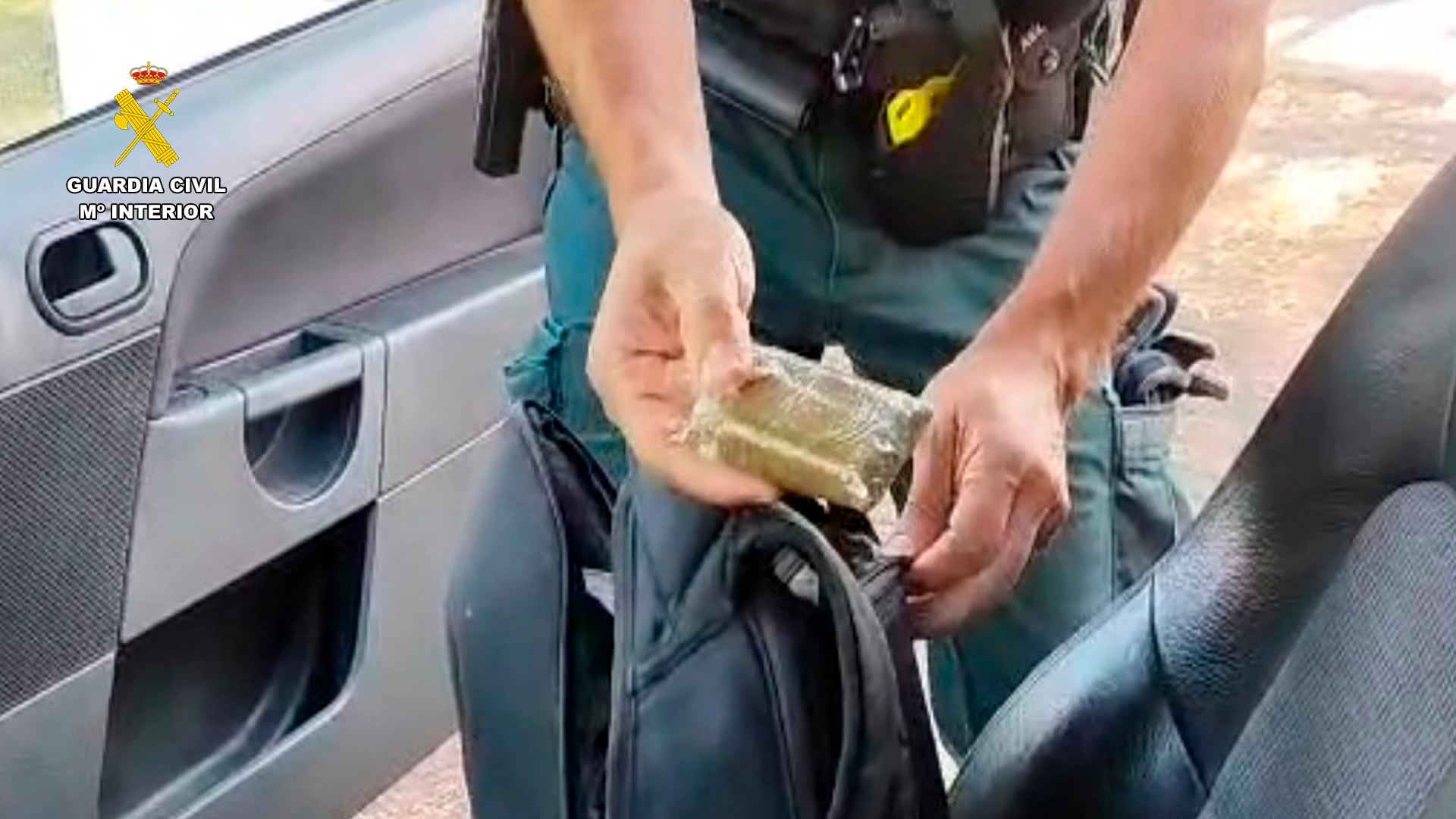 Detenido en la AP-68 en La Rioja un conductor que llevaba hachís y marihuana y que dio positivo en THC