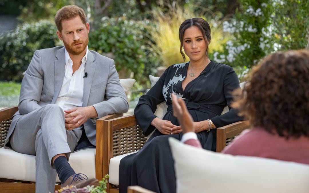 El príncipe Harry y Meghan Markle en su entrevista con Oprah Winfrey.