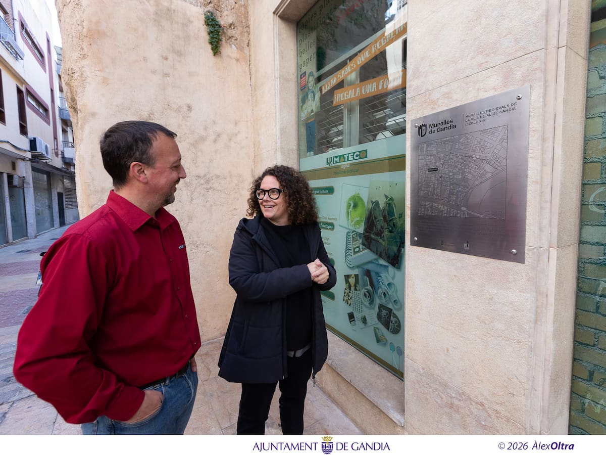 Gandia inicia un proyecto de señalización de las murallas
