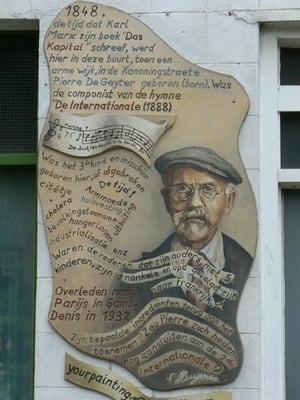 Cartel homenaje al compositor de la música del himno comunista