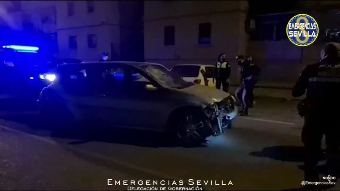 Vehículo localizado por la policía local horas después del atropello mortal en la Ronda del tamarguillo