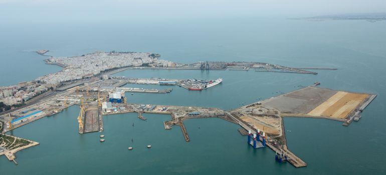 Vista a&eacute;rea de la nueva terminal