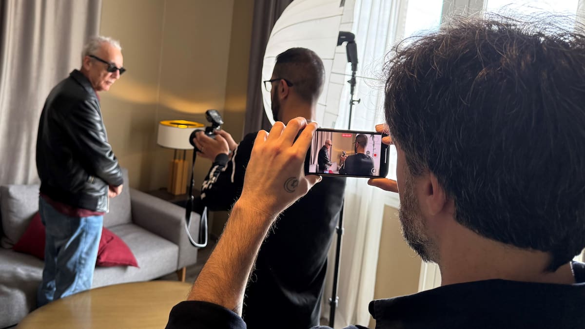 Ese imbécil va a escribir una novela