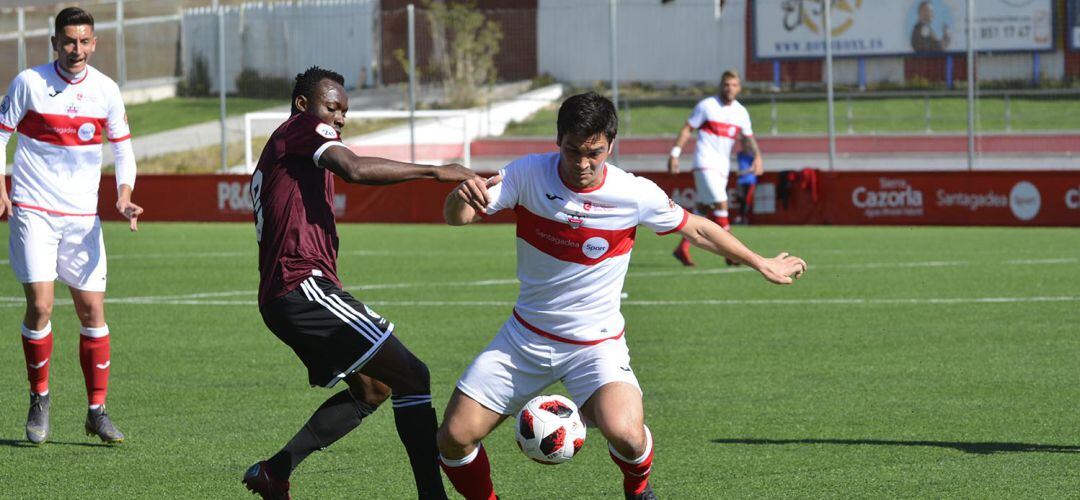 Lucha por el balón UD Sanse vs Salmantino