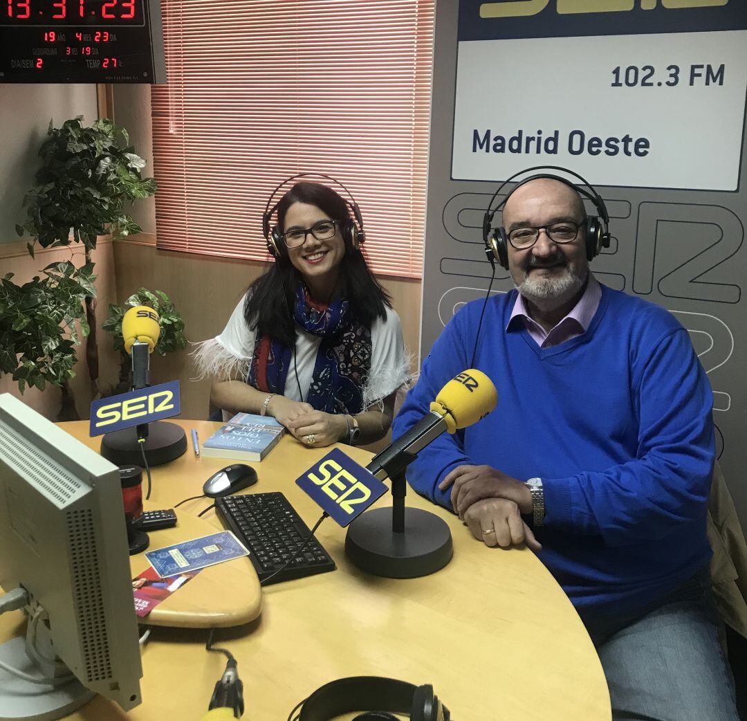 Los escritores Sonia Martínez y Gonzalo Arjona