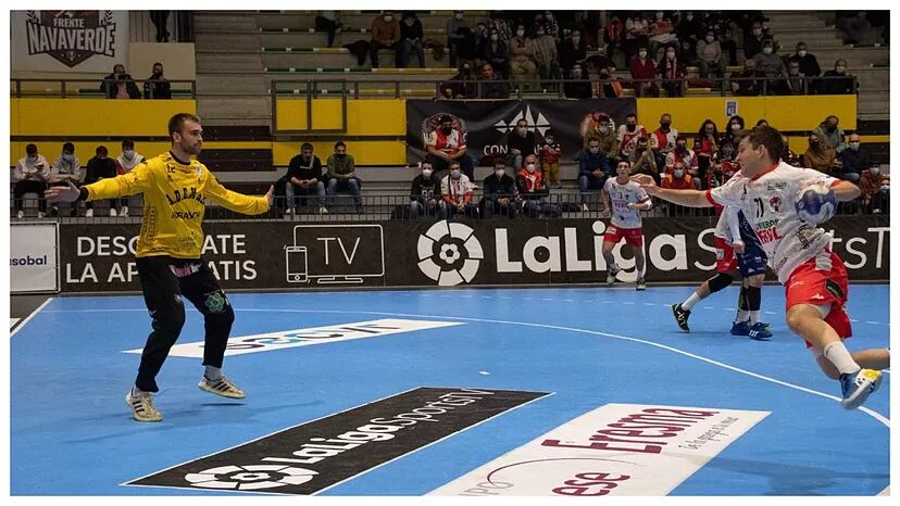 El portero Panos fue uno de los destacados del ABANCA Ademar