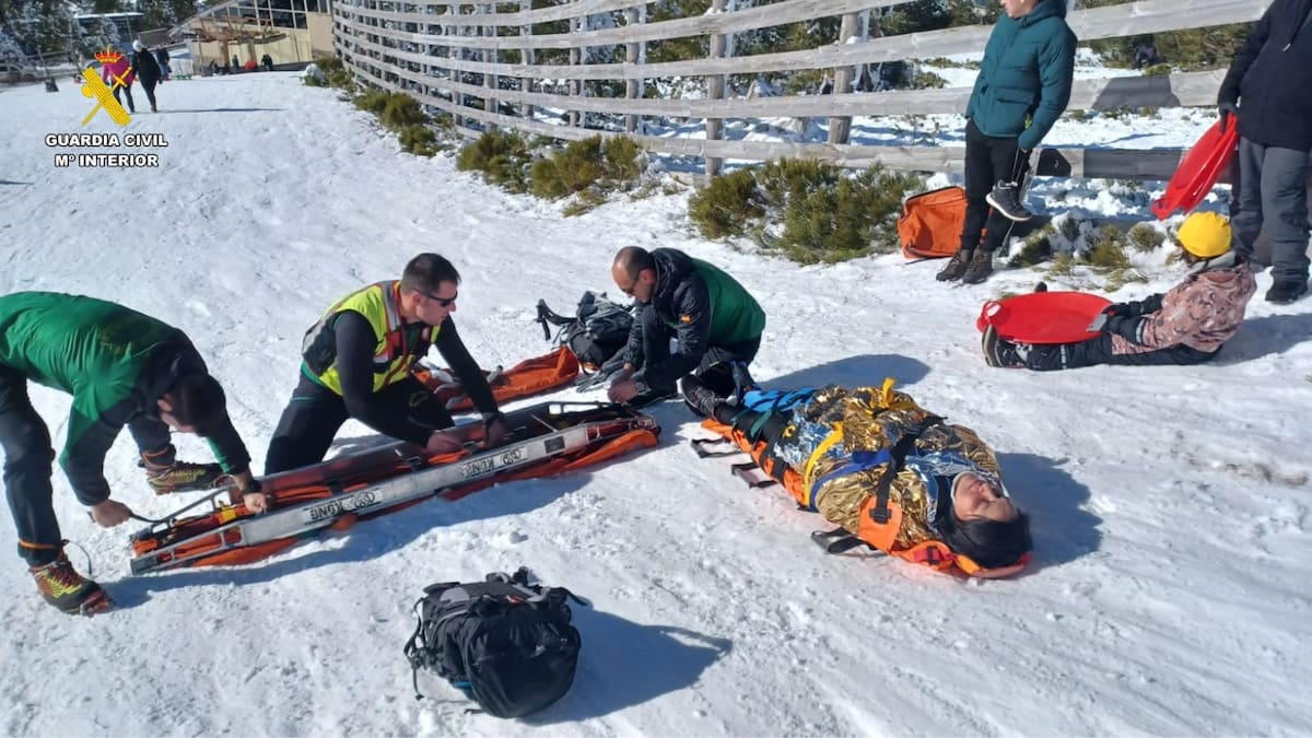 Evacuadas dos personas tras una fuerte caída en la estación de esquí de Navacerrada