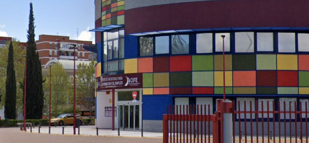 El CIFE ofrece cursos de formación profesional a vecinos de Fuenlabrada