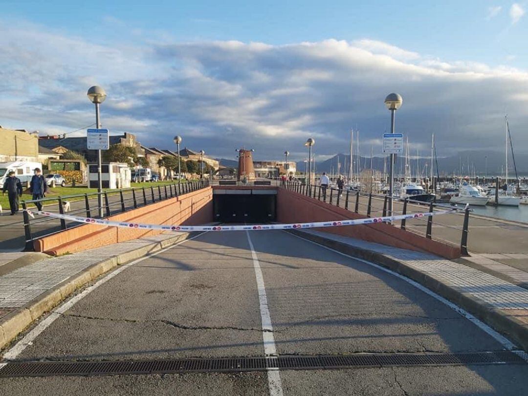 Aparcamiento subterráneo del puerto de Santoña 