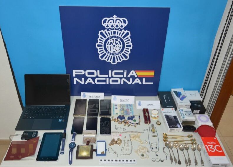 Parte de los objetos presuntamente sustraídos a un matrimonio en una residencia de Aranda