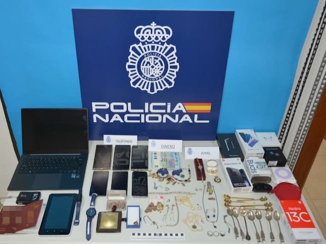 Parte de los objetos presuntamente sustraídos a un matrimonio en una residencia de Aranda