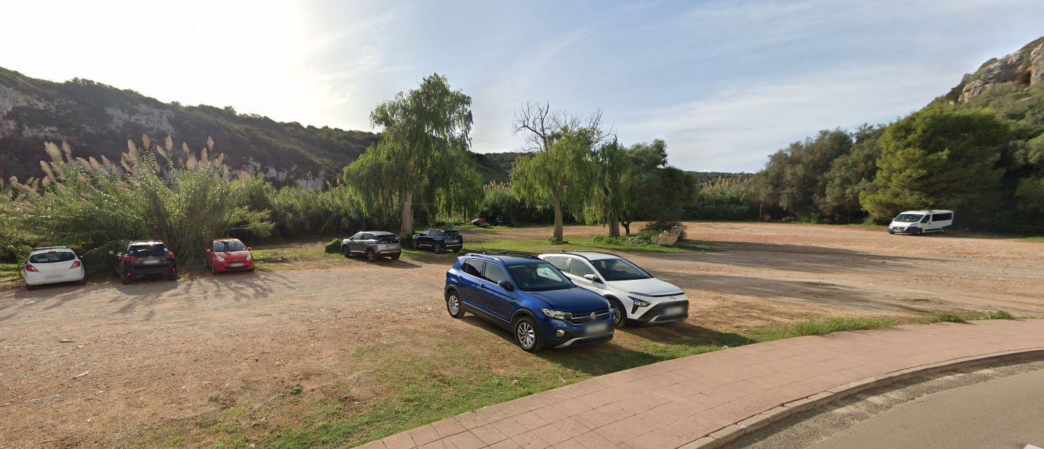 Solar on estacionaven els vehicles