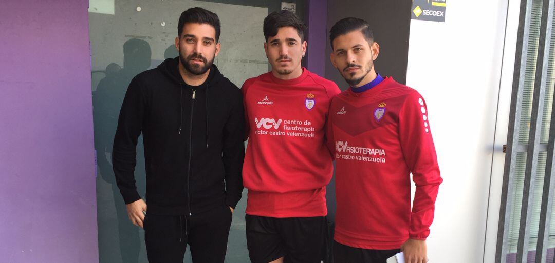 De izquierda a derecha: Fran Hernández, Miguel Martín y Vela Rodríguez, jugadores a los que el Real Jaén ha dado la baja.