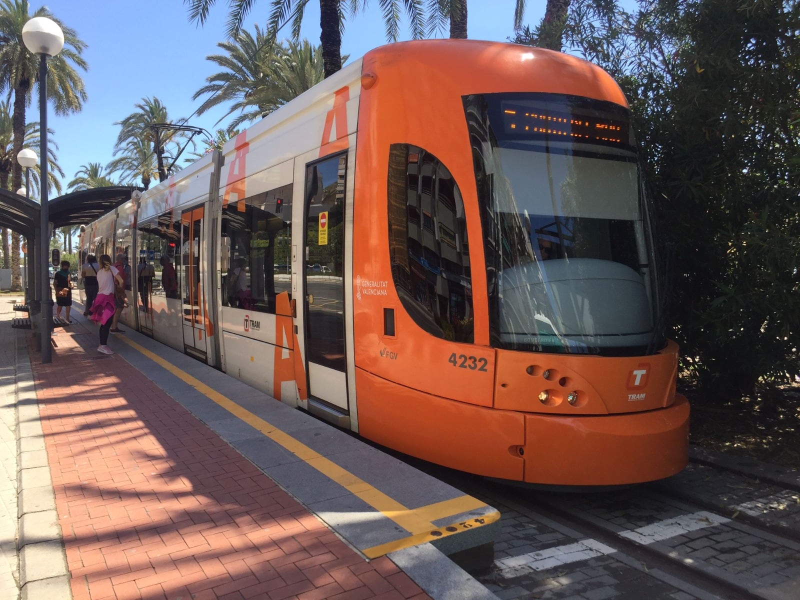 Imagen de archivo. TRAM de Alicante.