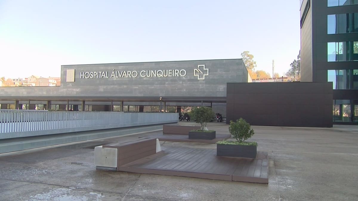 Hospitalizado un joven vigués de 17 años tras ser agredido con un arma blanca en el carnaval de O Hío