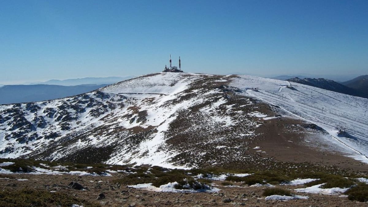 Entrevista a Amai Varela, portavoz de Ecologistas en Acción Sierras, sobre la petición de que se cancele la etapa de la Vuelta Ciclista a España con final en la Bola del Mundo