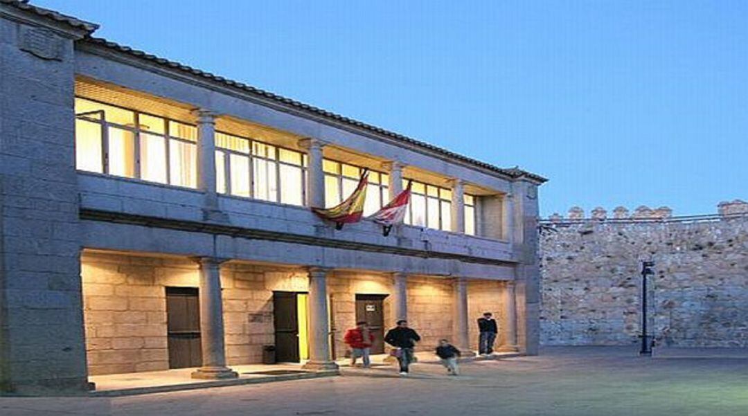 Biblioteca pública de la Junta de Castilla y León en Ávila