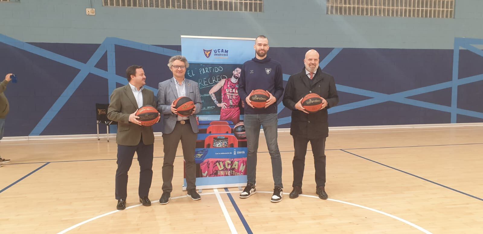 Presentación de evento del UCAM Murcia CB para los más pequeños