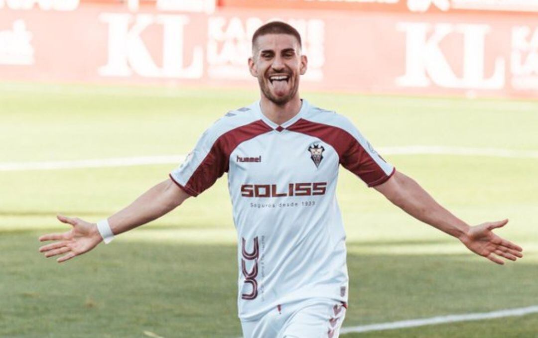 Dani Ojeda celebra un gol