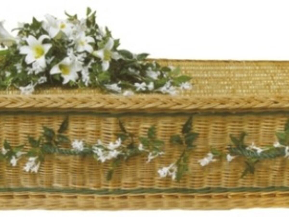 De aquí a la eternidad... En coche eléctrico y féretro ecológico