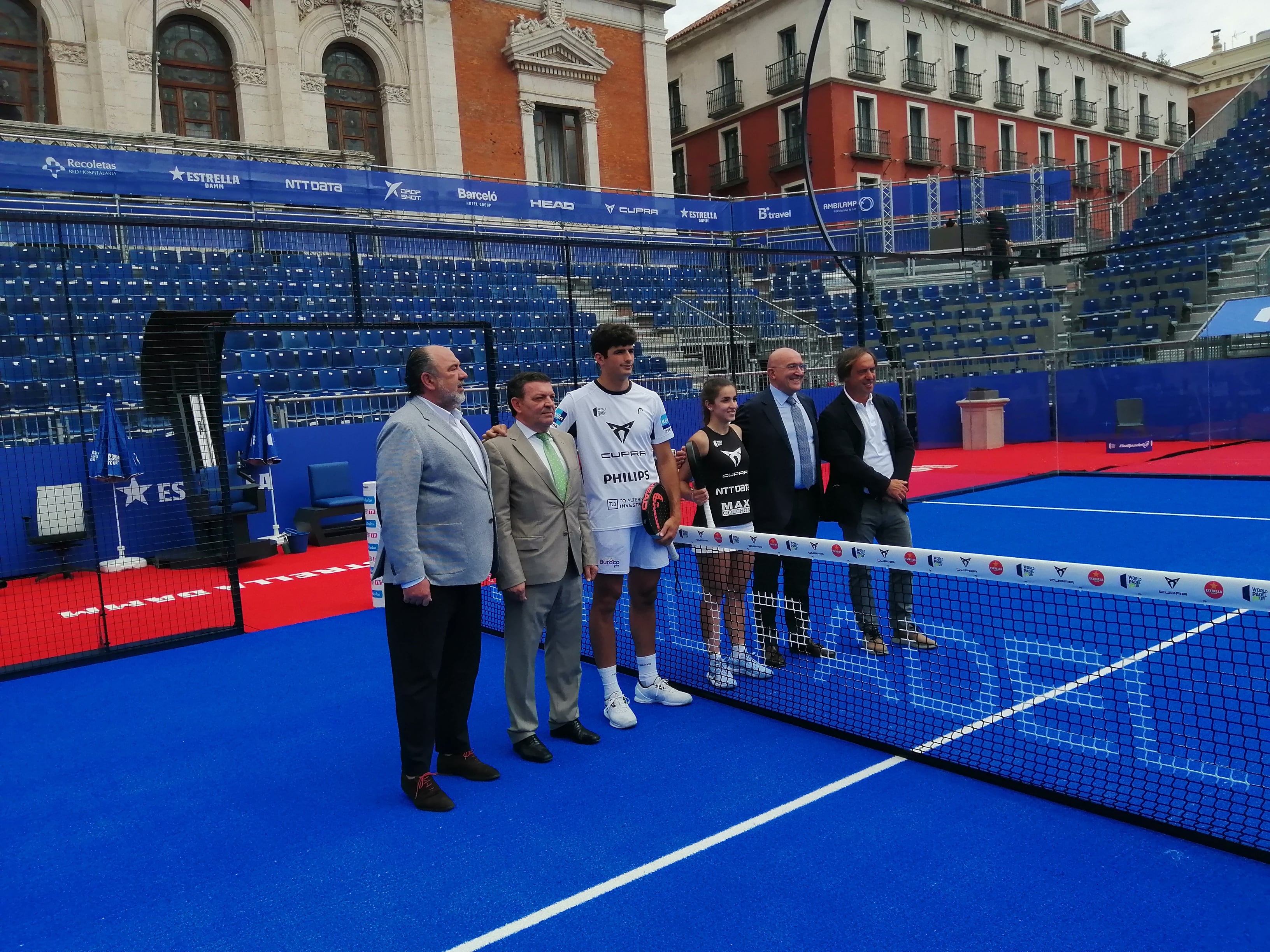 Presentación del World Padel Tour en la Plaza Mayor de Valladolid