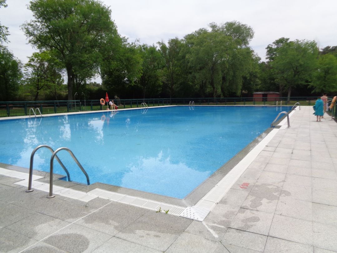 Imagen de archivo de las piscinas municipales de La Calabaza en Aranda