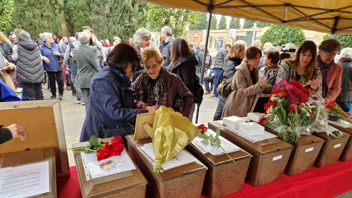 María Jesús Pérez, de la Asociación de Familiares de los Represaliados por el Franquismo del Cementerio de Alicante: "Había cinco cuerpos que creíamos prácticamente imposible identificar"