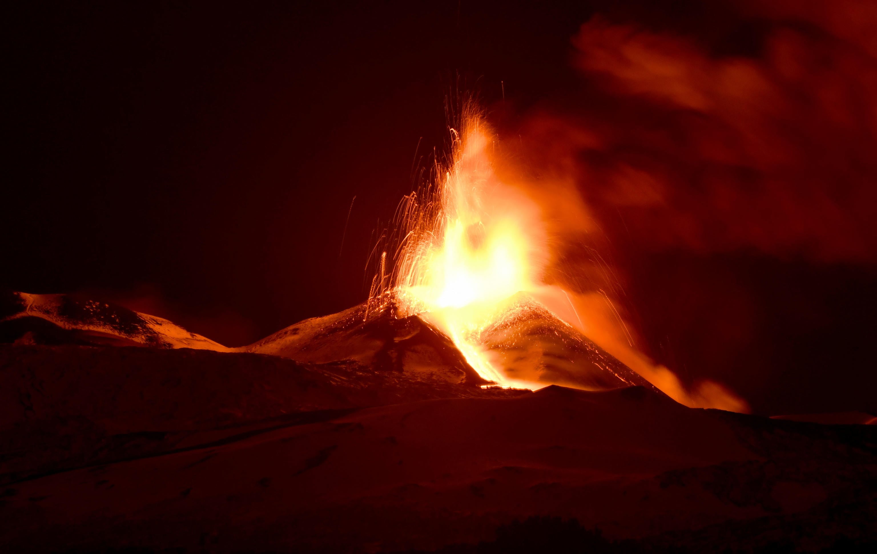 El volcán Etna entra de nuevo en erupción