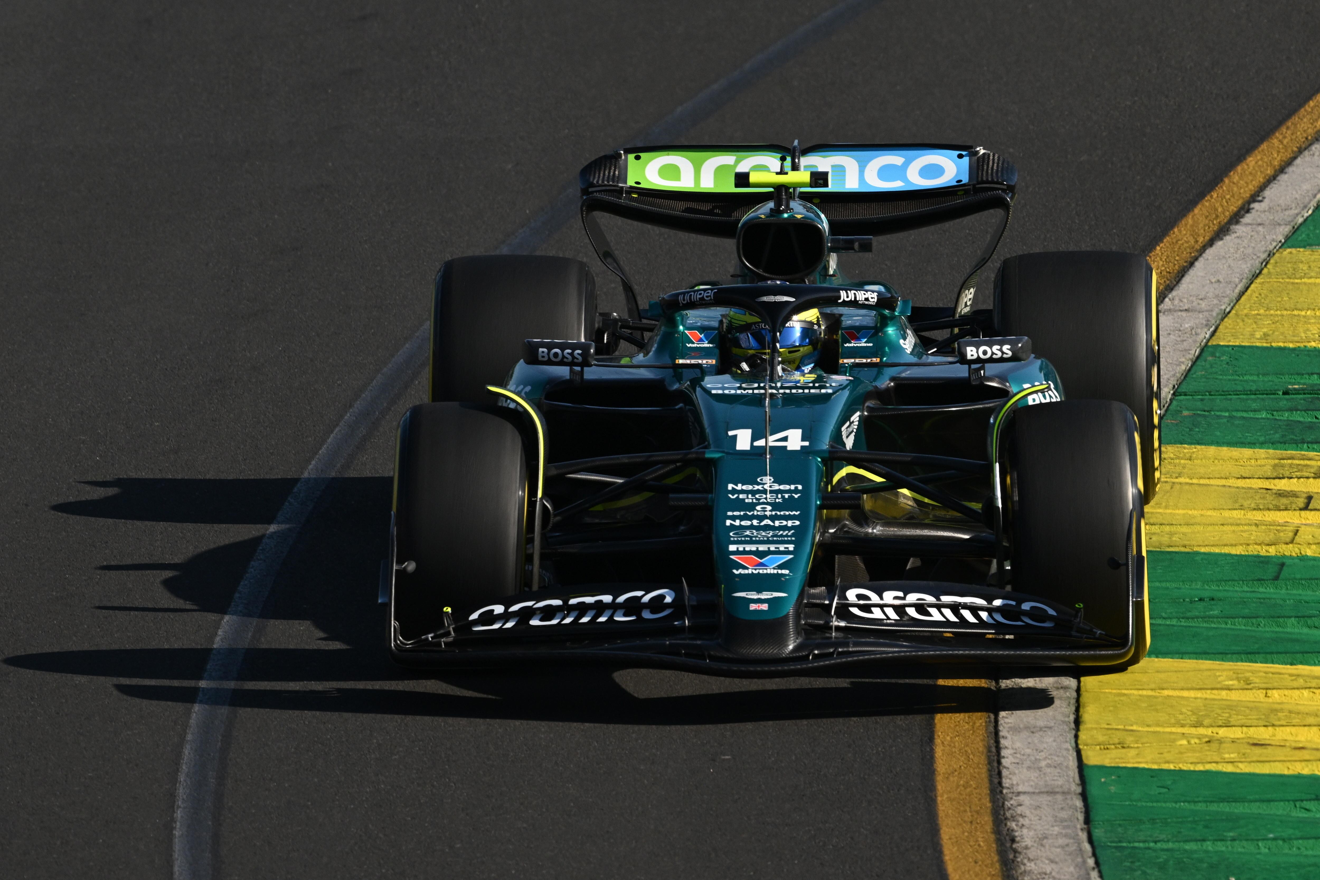 Melbourne (Australia), 22/03/2024.- Spanish driver Fernando Alonso of Aston Martin in action during Free Practice Two at the Albert Park Grand Prix Circuit in Melbourne, Australia, 22 March 2024. (Fórmula Uno) EFE/EPA/JOEL CARRETT EDITORIAL USE ONLY AUSTRALIA AND NEW ZEALAND OUT
