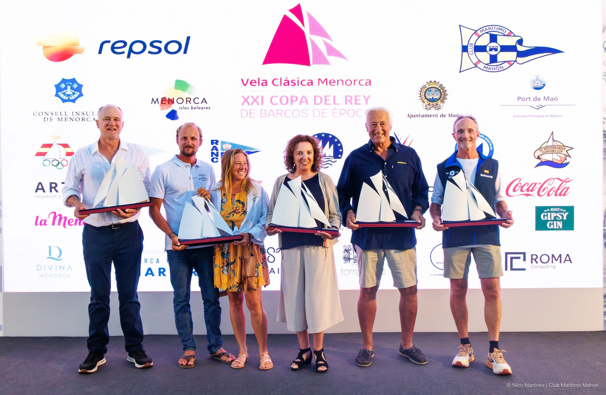 Tots els armadors dels velers guanyadors en aquesta edició.