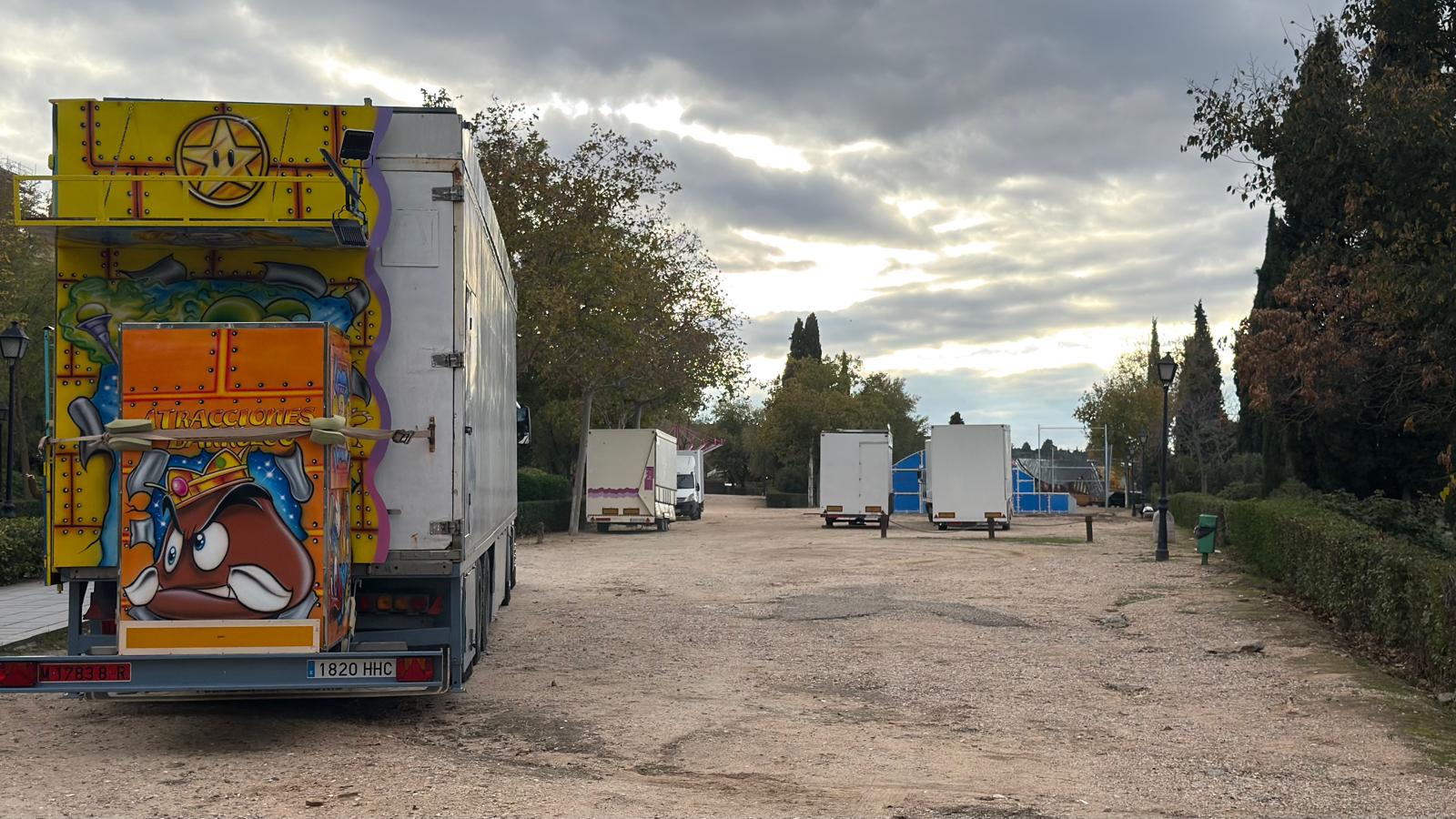Las diferentes atracciones de feria ya están instaladas en el Paseo de Recaredo