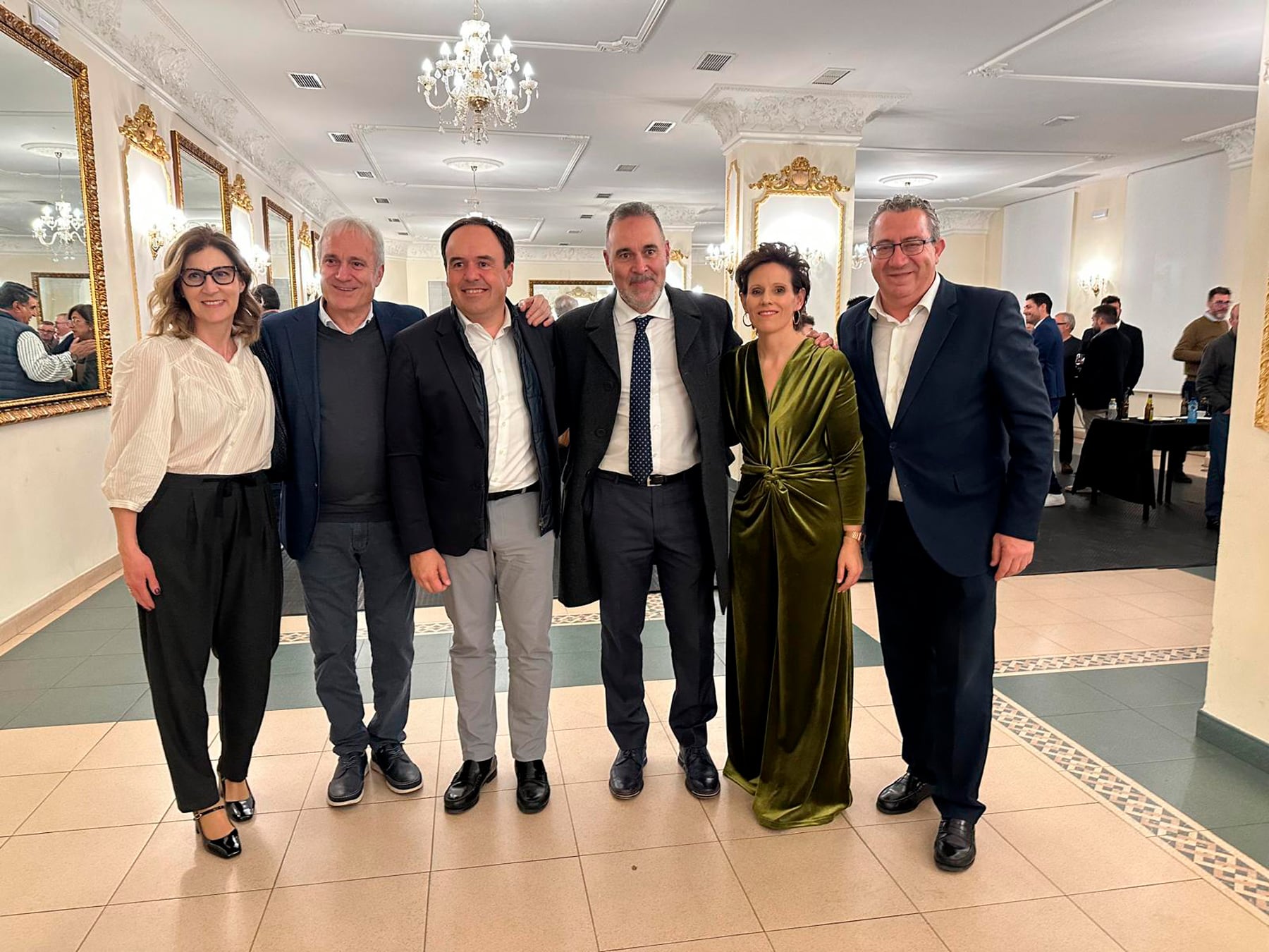 Rafael Serralta estuvo acompañado por el presidente de la Generalitat, Juanfran Pérez Llorca, y por el presidente de la Diputación de Alicante, Toni Pérez