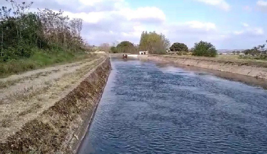 Localizan en el canal de Lodosa a su paso por Alfaro el coche del hombre desaparecido en Corella con un fallecido dentro 
