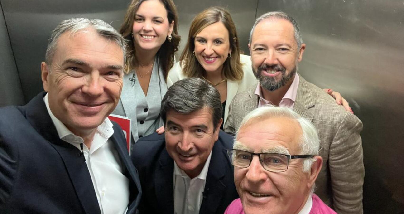 Selfi de los candidatos al Ayuntamiento de València