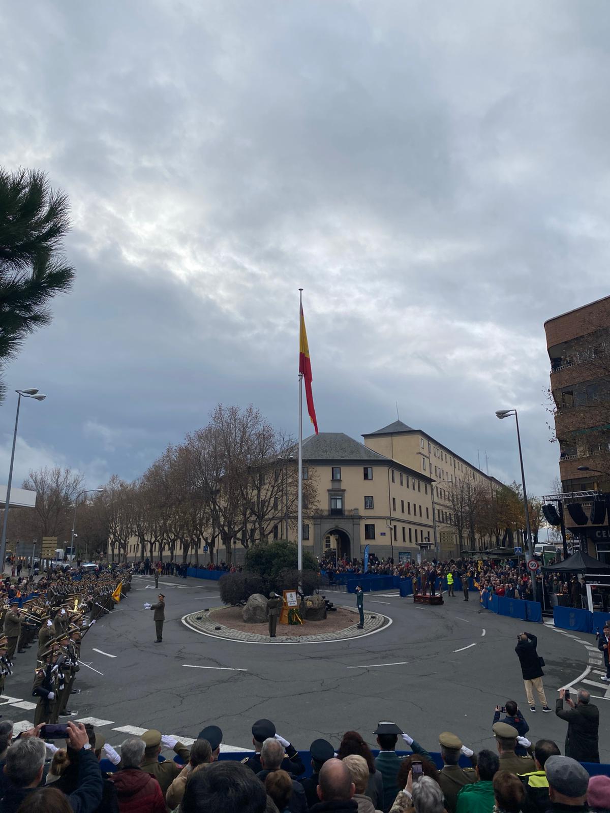 Izado de la Bandera de España
