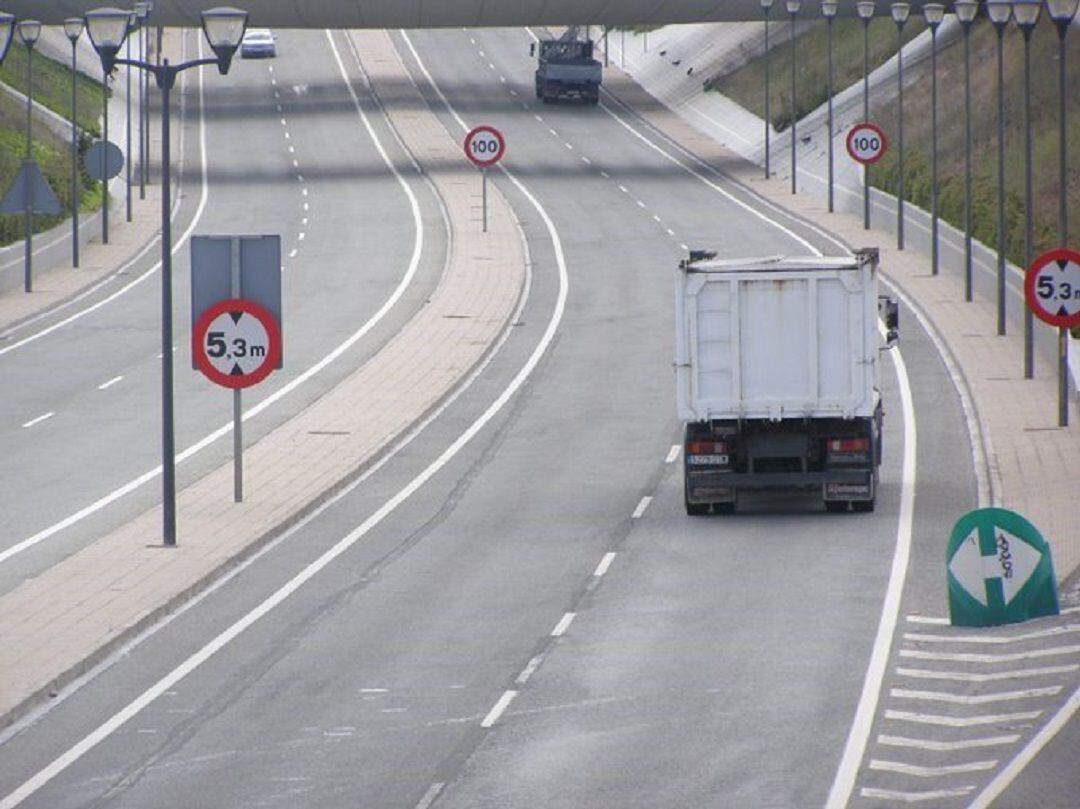 Navarra implantará peajes a vehículos pesados en la N-121-A como medida disuasoria