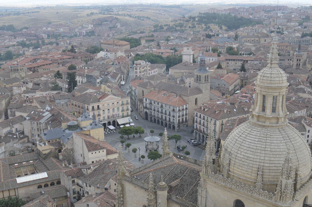 La despoblación, antes que paro, problemas que más preocupan a los economístas de Segovia