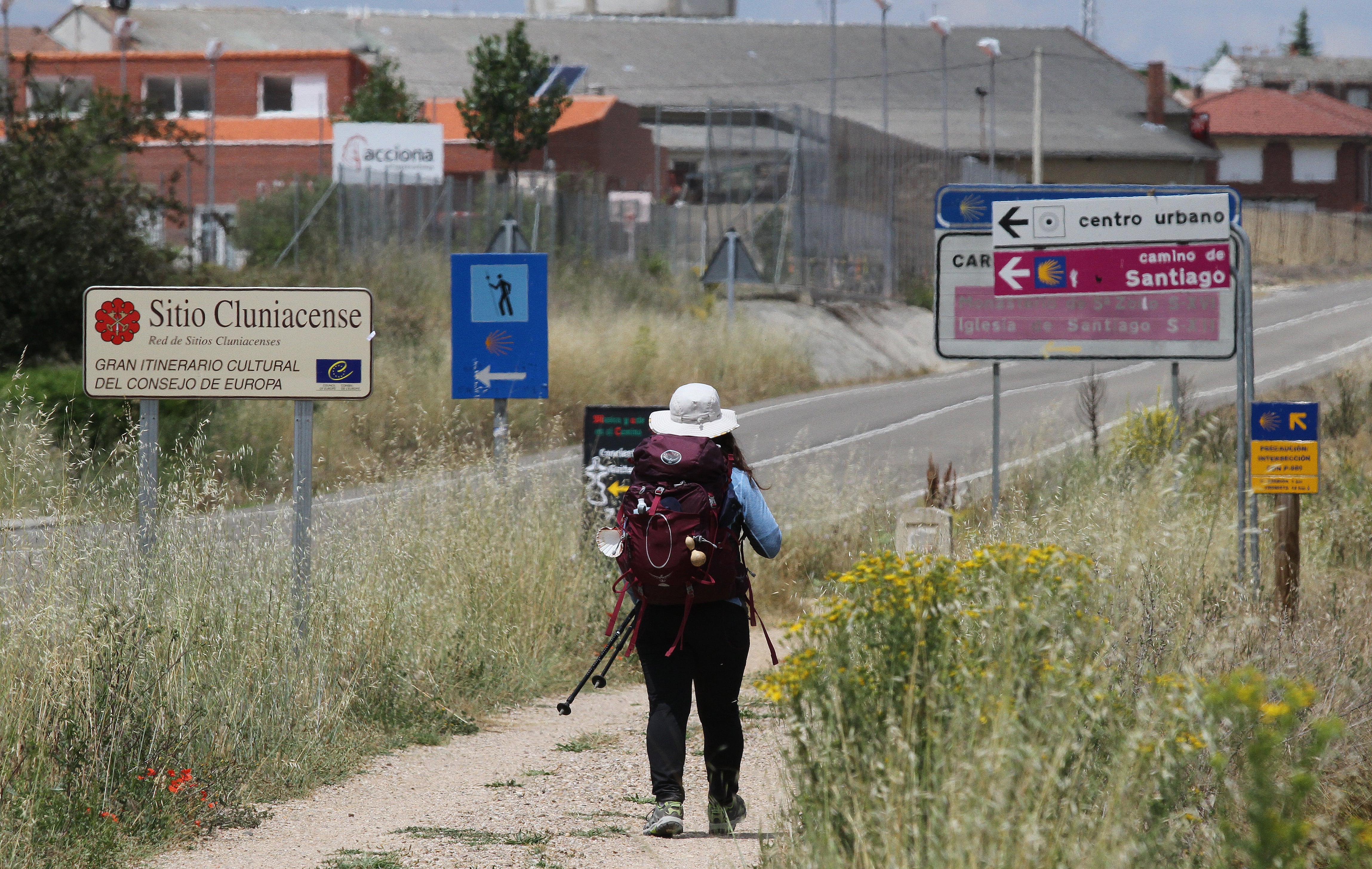 Cartel indicativo en la entrada de Carrión de los Condes (Palencia)