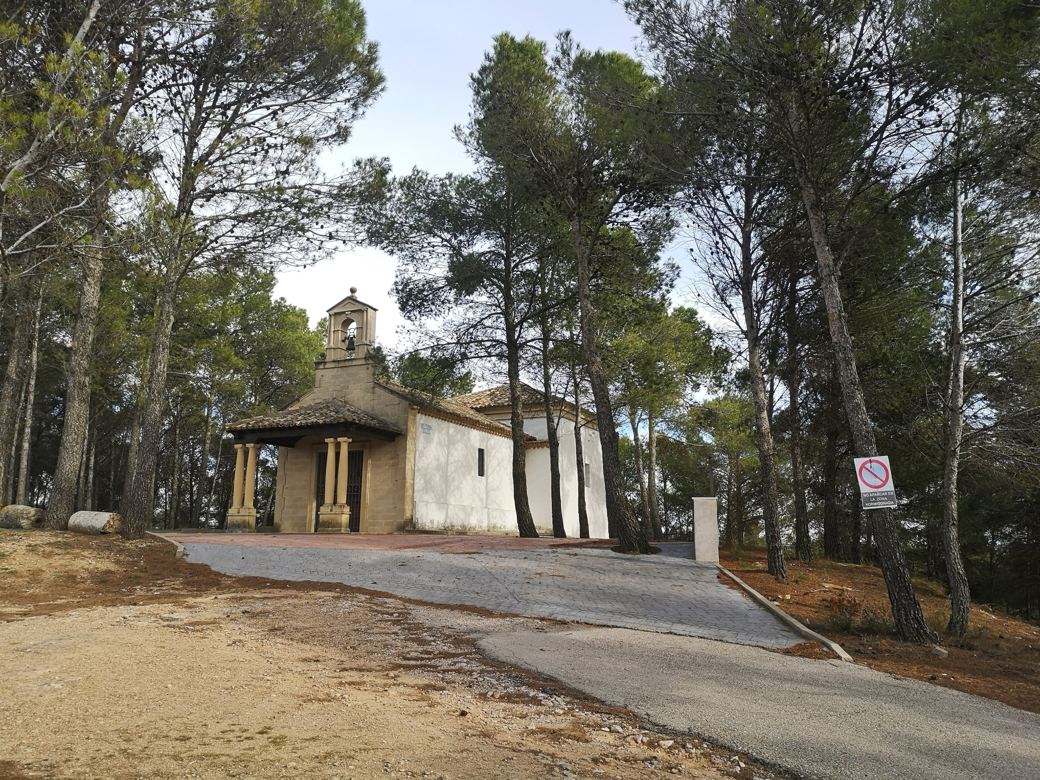 Ermita de Santa Ana en Tribaldos (Cuenca).