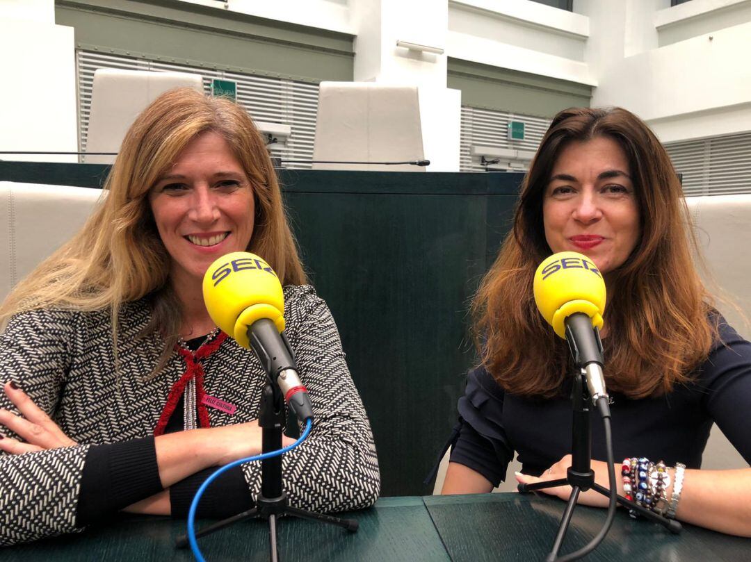 Pilar Perea, de Más Madrid, nos recibe desde su escaño.