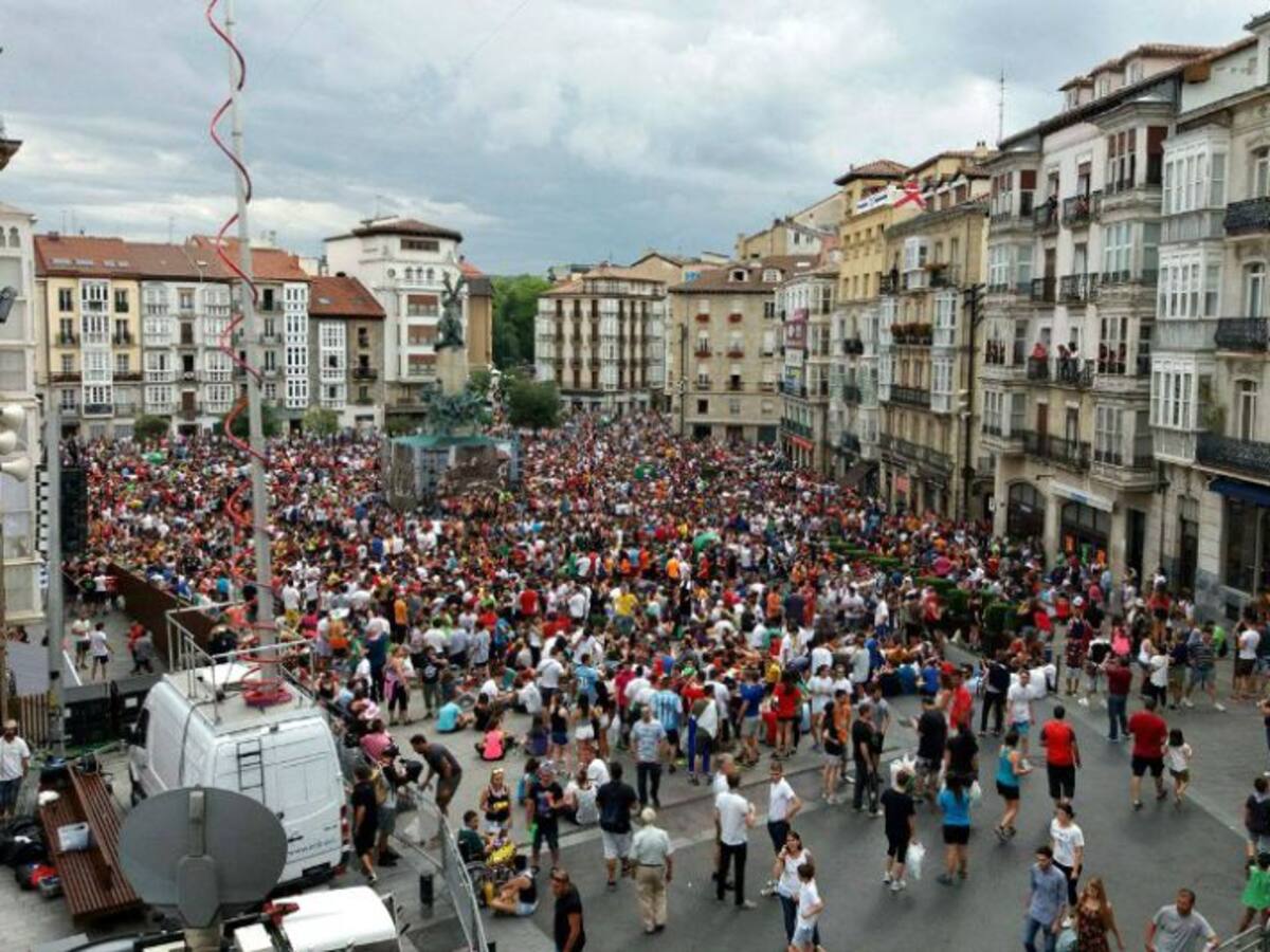 Vitoria recoge mil toneladas de basura en las fiestas, un 10% menos