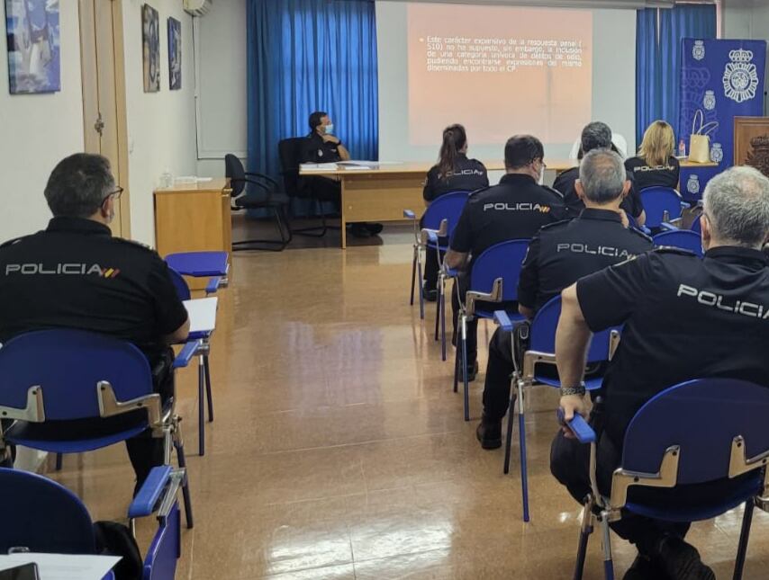 Formación agentes Policía Nacional en Guadalajara