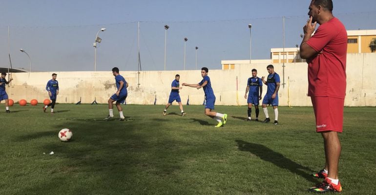 Entrenamiento de los jugadores de la UD Melilla.