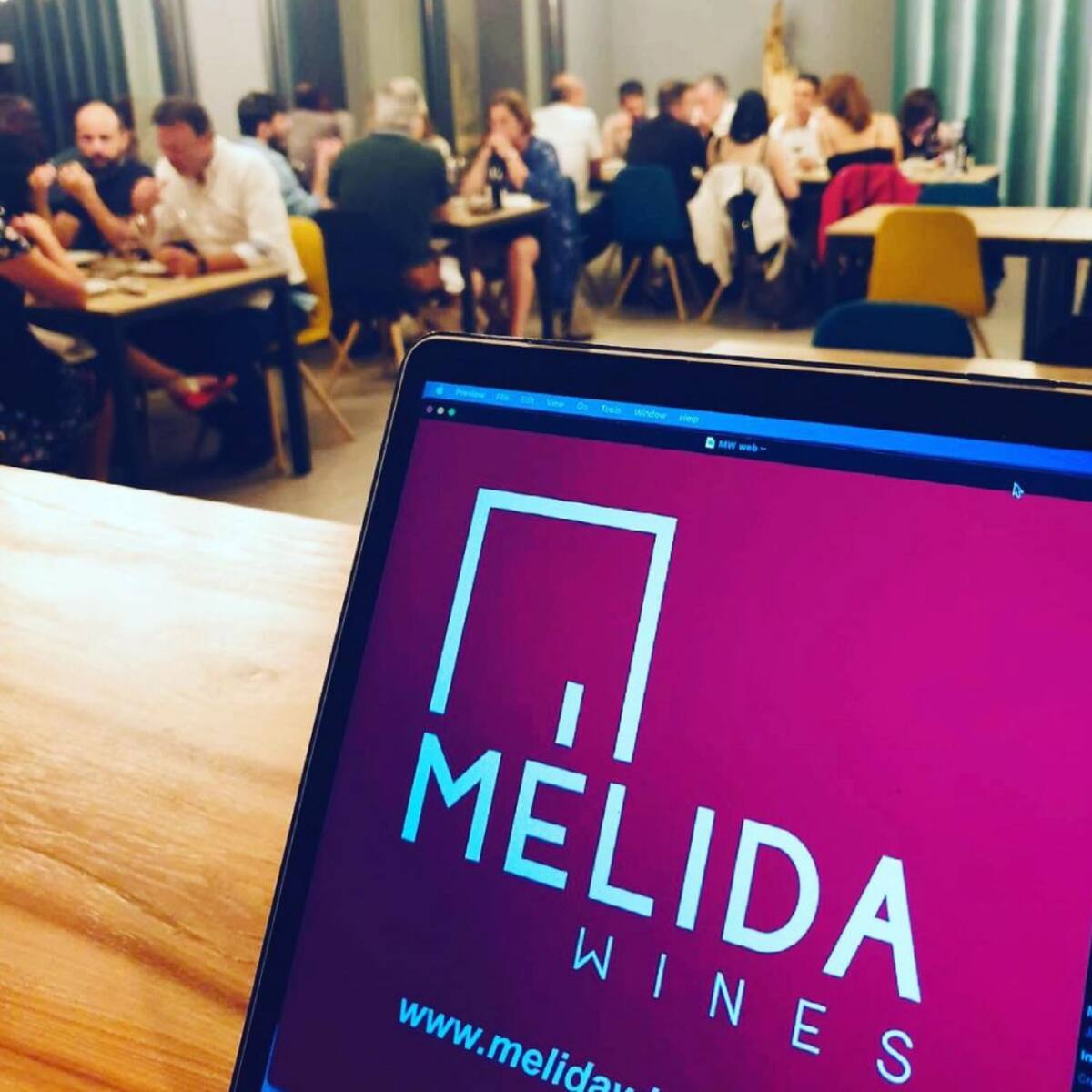 Terraceo y menú veraniego maridado con caldos recomendados por Tim Atkin