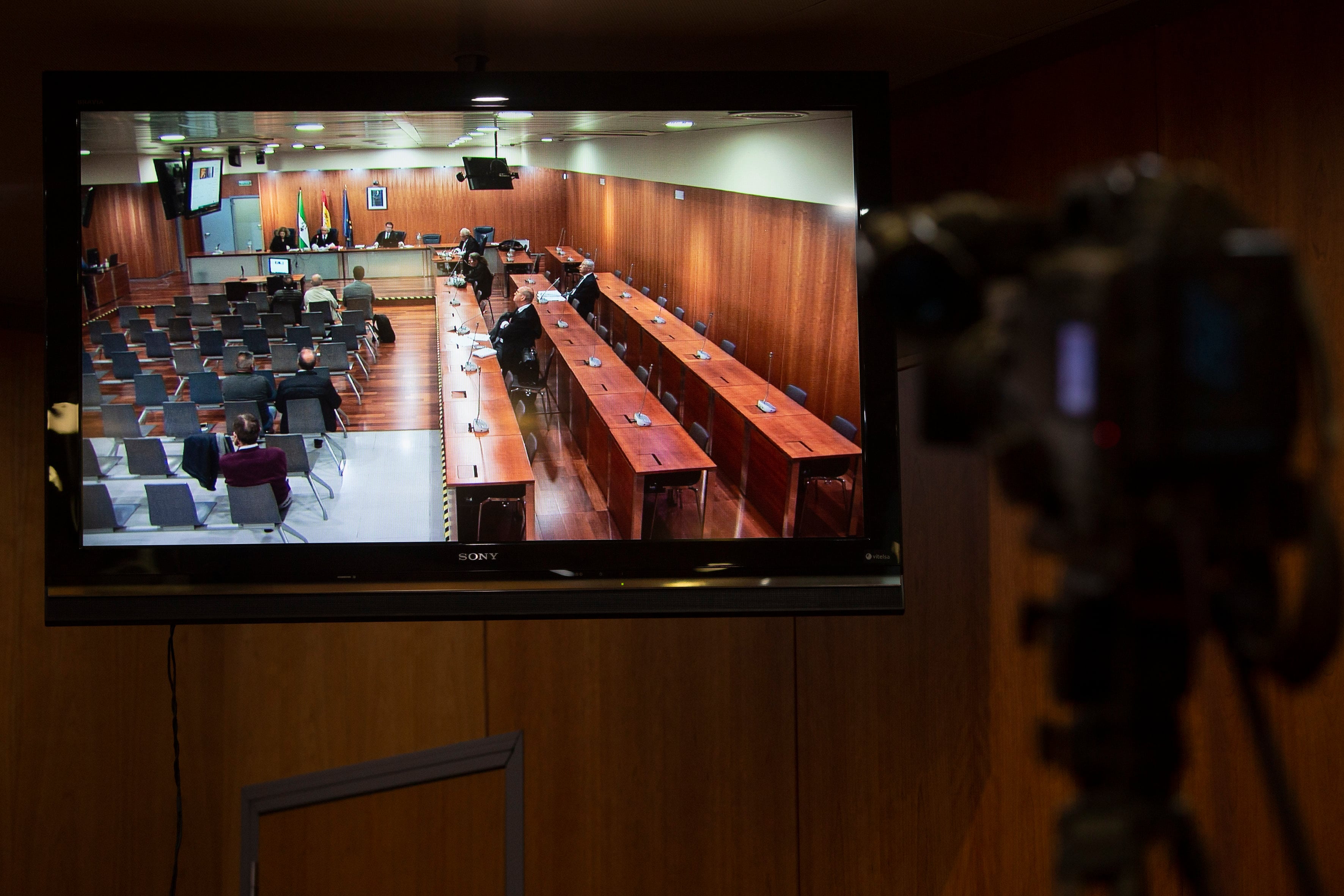 El excomisario José Manuel Villarejo ha delcarado por videoconferencia en calidad de testigo en la Sección Tercera de la Audiencia Provincial de Málaga en el juicio que se sigue por el caso Astapa, contra la corrupción política-urbanística en Estepona (Málaga).