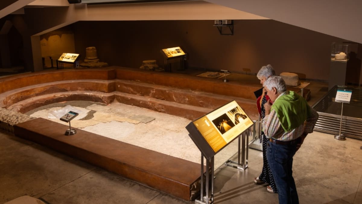 Flores, aniversario del Museo de las Termas, rap, Barbitania y viajes - Hoy por Hoy Zaragoza (24/05/2024)