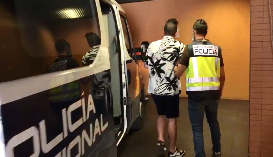 Imagen de uno de los detenidos