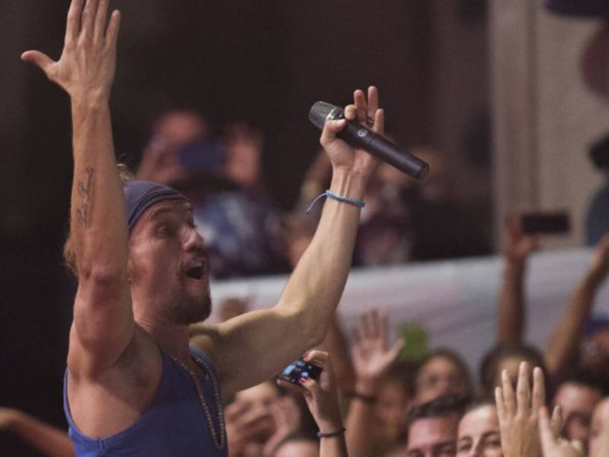 Macaco reúne a 20.000 personas en la Plaza Mayor