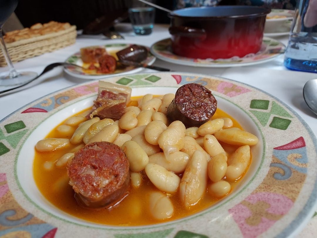 La fabada de La Consistorial se ha proclamado como la mejor del mundo en 2021.