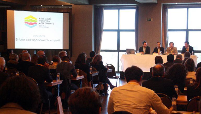El sector dels apartaments es va reunir a Girona.